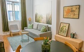 Peaceful Central Apartment